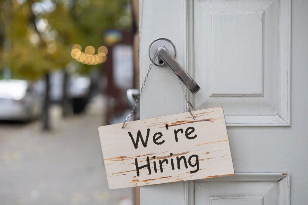 Offshoring - We Are Hiring - Outsourcing iSupportWorldwide